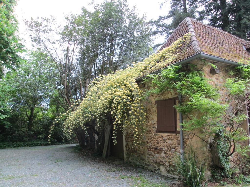 Chambres D'Hotes Closerie Du Guilhat Salies-de-Béarn Екстериор снимка