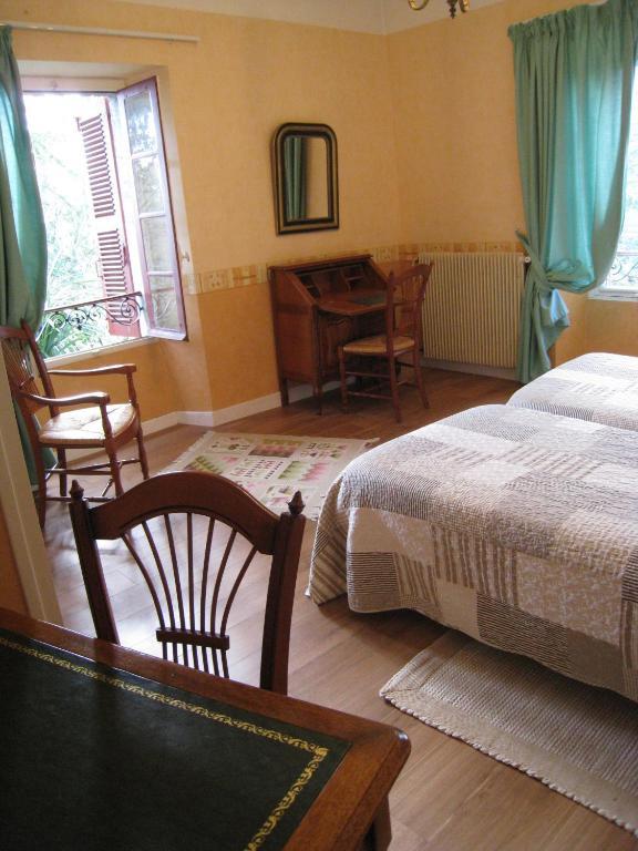 Chambres D'Hotes Closerie Du Guilhat Salies-de-Béarn Екстериор снимка